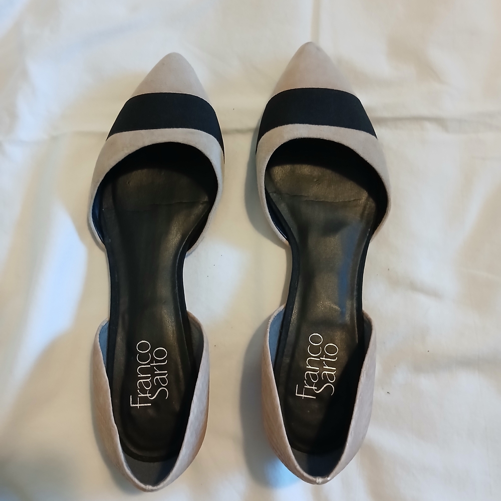 Franco Sarto Women's Black and Tan Flats